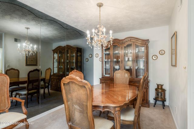 1602 Gardiner Ln APT 120, Louisville, KY 40205