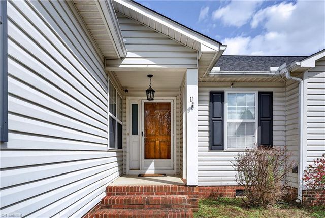 11 Oak Meadow Lane, Thomasville, NC 27360