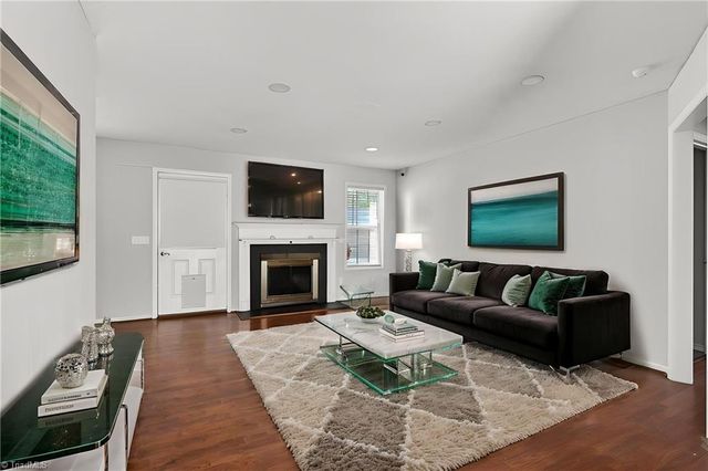 11 Oak Meadow Lane, Thomasville, NC 27360