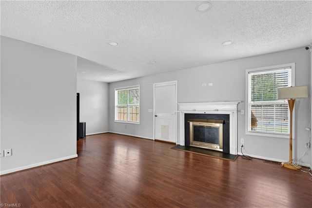 11 Oak Meadow Lane, Thomasville, NC 27360