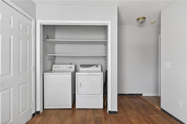 11 Oak Meadow Lane, Thomasville, NC 27360