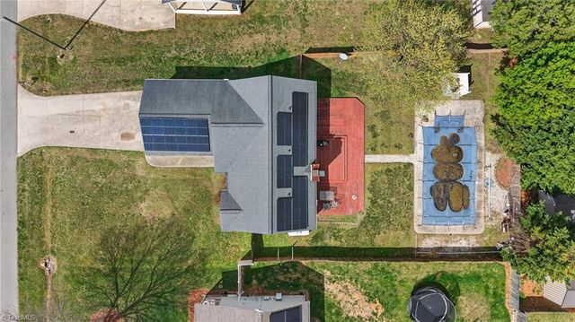 11 Oak Meadow Lane, Thomasville, NC 27360