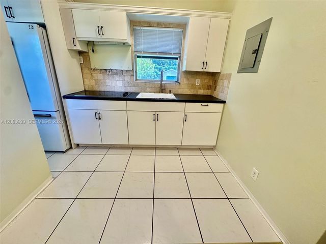 2325 Fillmore St 2, Hollywood, FL 33020