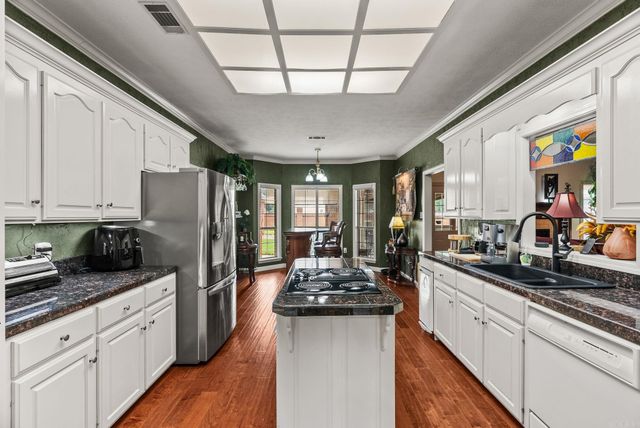 1940 Royal, Conway, AR 72032