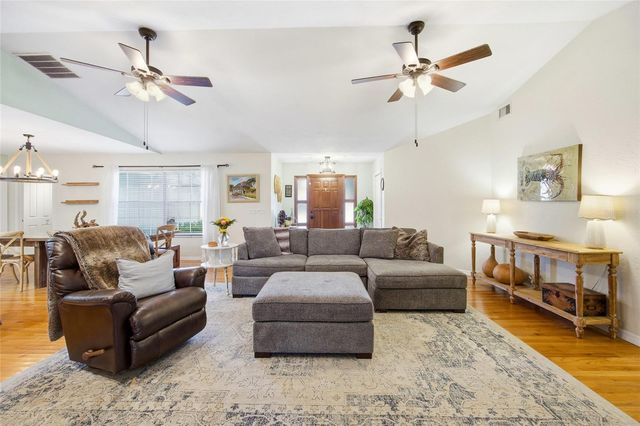 1525 SE 43RD AVENUE, Ocala, FL 34471