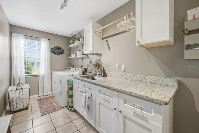 1525 SE 43RD AVENUE, Ocala, FL 34471