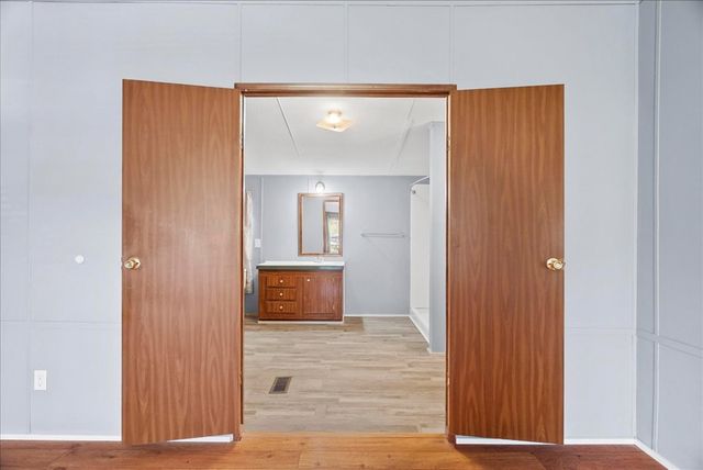 46 W Pine Street, Chatsworth, GA 30705