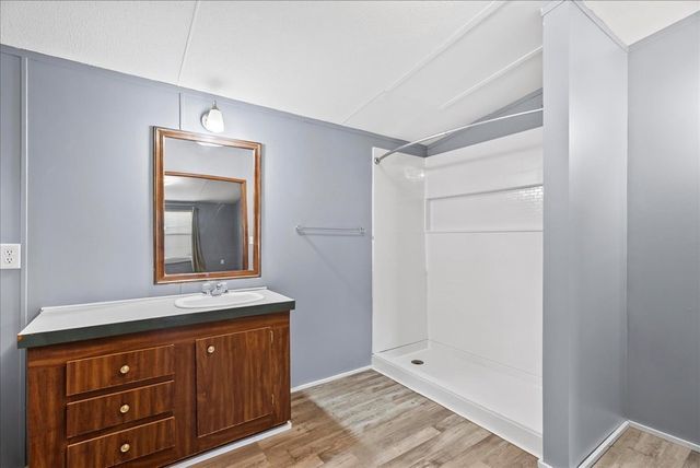 46 W Pine Street, Chatsworth, GA 30705