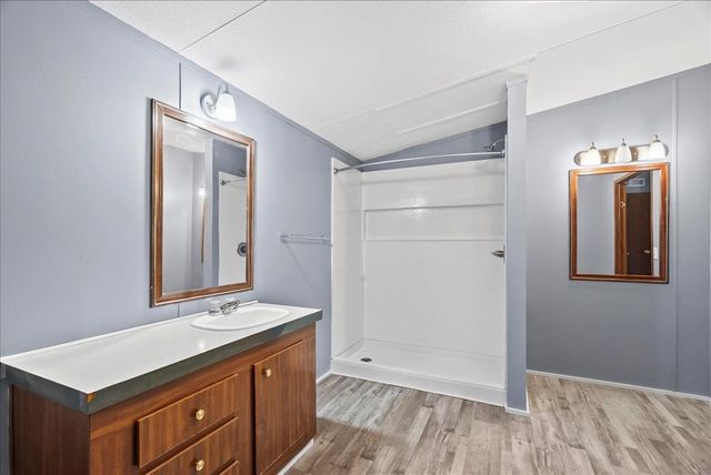 46 W Pine Street, Chatsworth, GA 30705