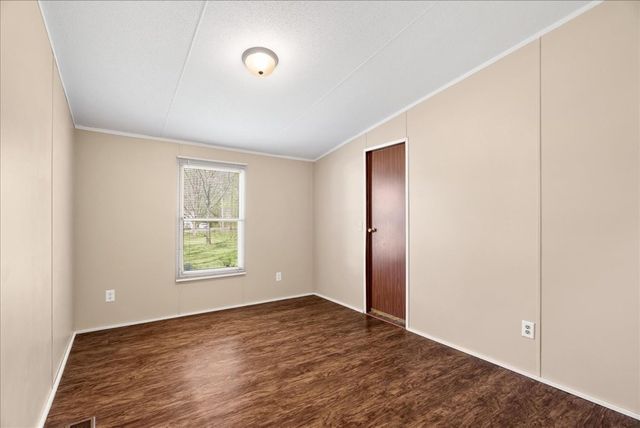 46 W Pine Street, Chatsworth, GA 30705