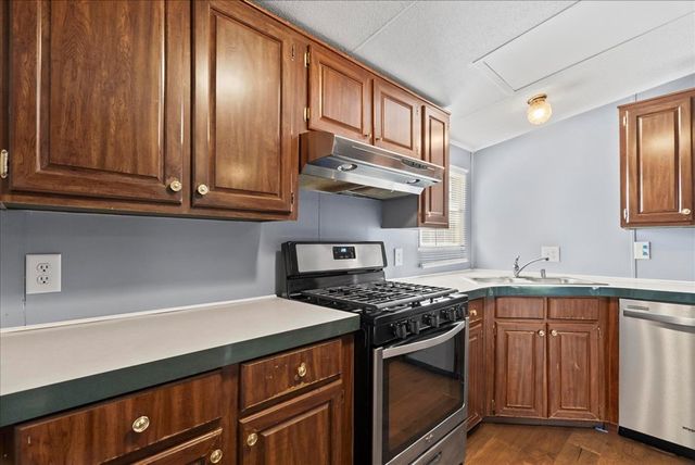 46 W Pine Street, Chatsworth, GA 30705