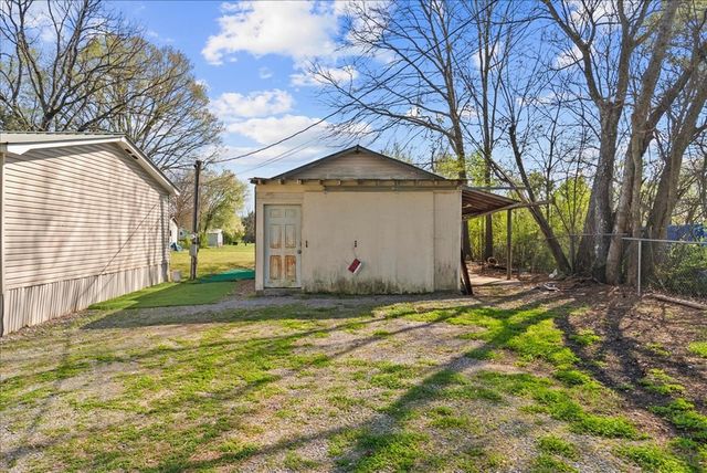 46 W Pine Street, Chatsworth, GA 30705