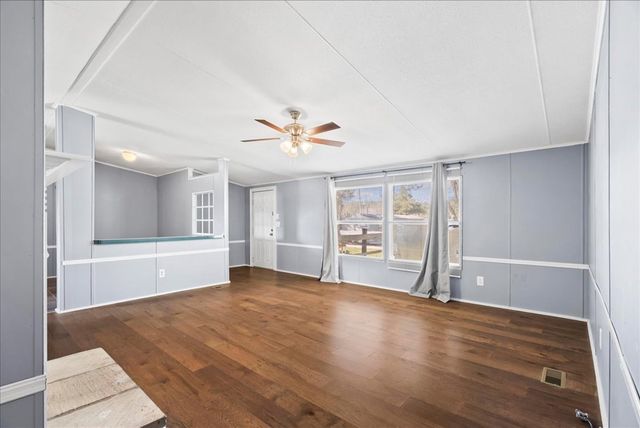 46 W Pine Street, Chatsworth, GA 30705