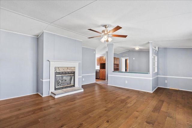 46 W Pine Street, Chatsworth, GA 30705