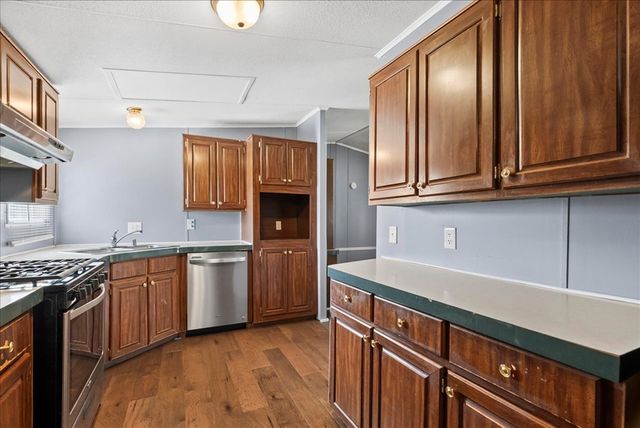 46 W Pine Street, Chatsworth, GA 30705