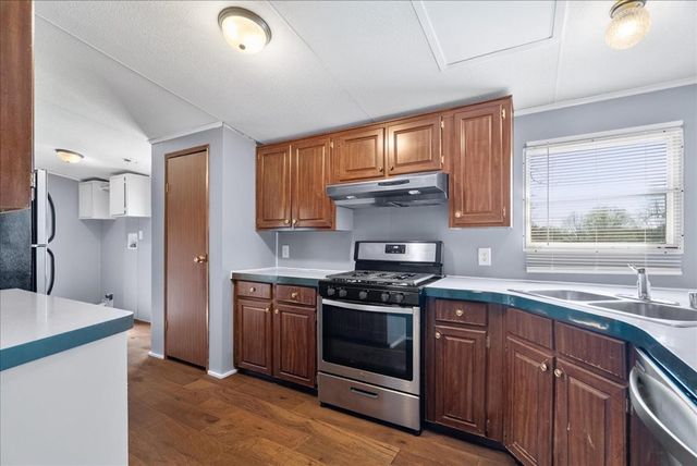 46 W Pine Street, Chatsworth, GA 30705