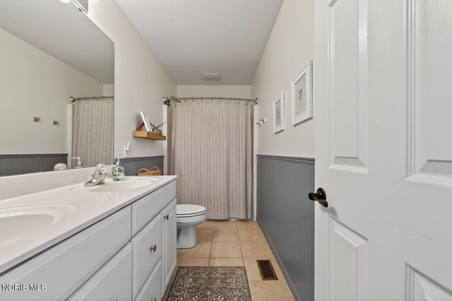 2550 Live Oak Road, Sylvania, OH 43560