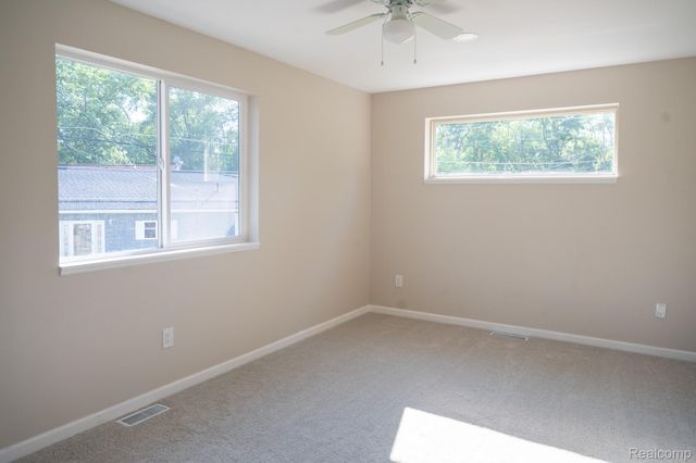 375 Lamothe Drive, Waterford Charter Township, MI 48327