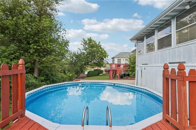 723 Elwell Ave, West Mifflin, PA 15122