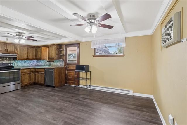 723 Elwell Ave, West Mifflin, PA 15122