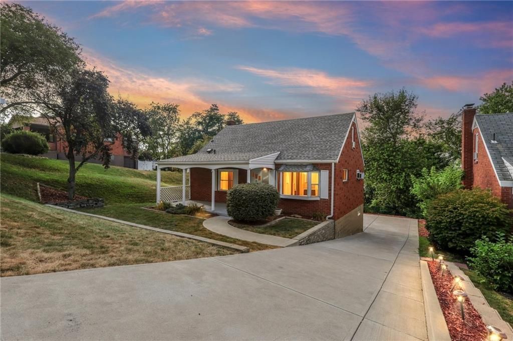 723 Elwell Ave, West Mifflin, PA 15122