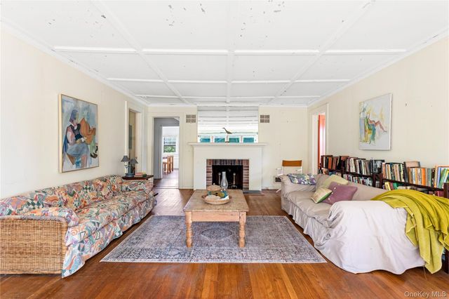 11 Ocean Walk, West Gilgo Beach, NY 11702