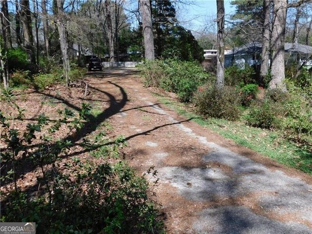 5265 Five Forks Trickum Road SW, Lilburn, GA 30047