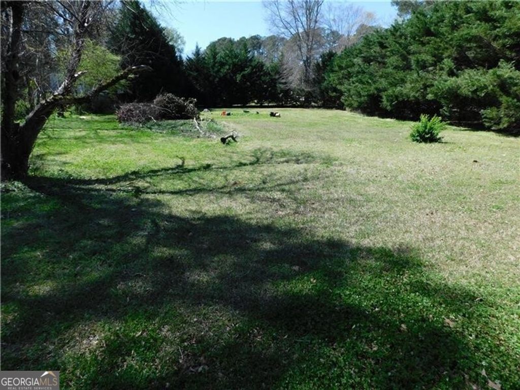 5265 Five Forks Trickum Road SW, Lilburn, GA 30047