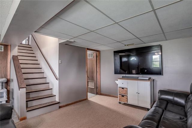 546 McDonald Road, Leavenworth, KS 66048