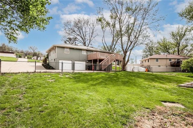 546 McDonald Road, Leavenworth, KS 66048