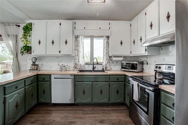 546 McDonald Road, Leavenworth, KS 66048