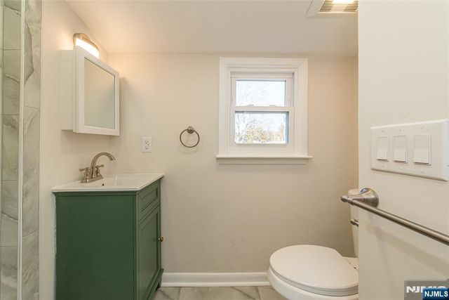 64 Harwich, Dumont, NJ 07628