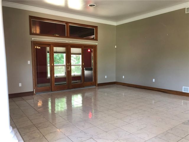 87 FARMVIEW DR, South Union Twp, PA 15401