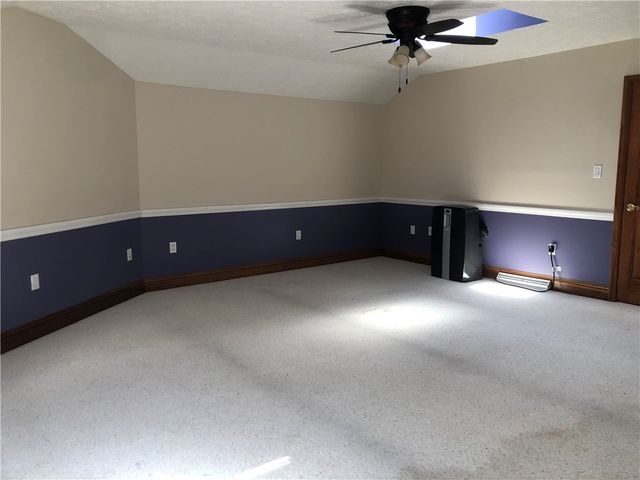 87 FARMVIEW DR, South Union Twp, PA 15401