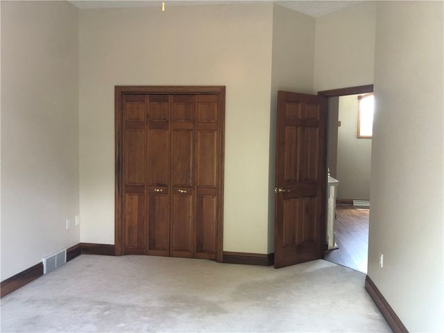 87 FARMVIEW DR, South Union Twp, PA 15401