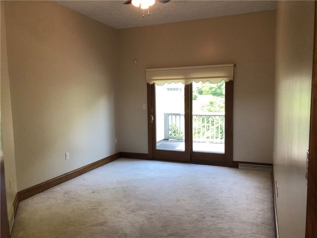 87 FARMVIEW DR, South Union Twp, PA 15401