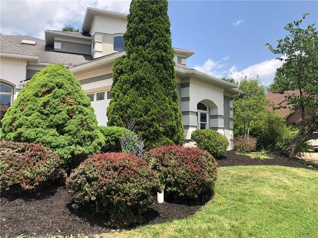 87 FARMVIEW DR, South Union Twp, PA 15401