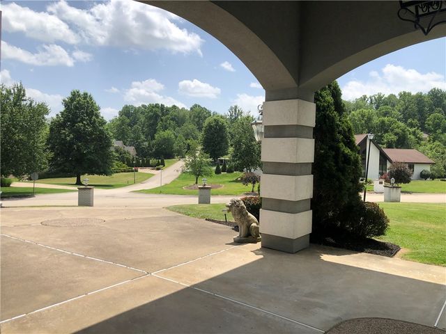 87 FARMVIEW DR, South Union Twp, PA 15401