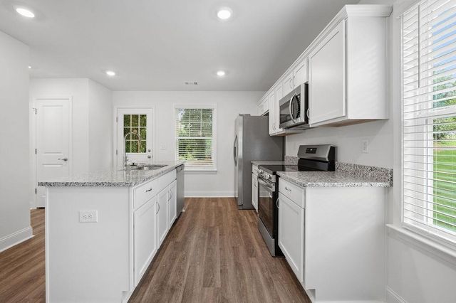 674 Saxon Avenue, Spartanburg, SC 29301