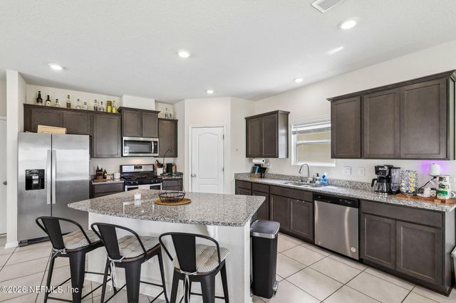86237 MAINLINE Road, Yulee, FL 32097