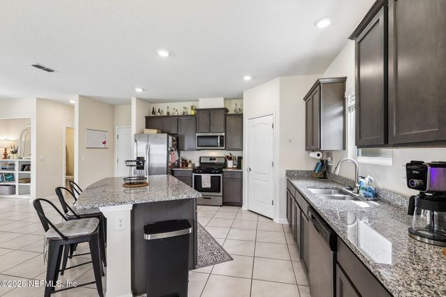 86237 MAINLINE Road, Yulee, FL 32097