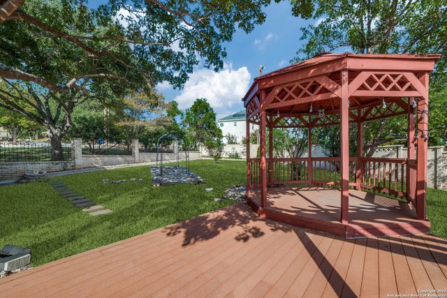 6410 Laurel Hill, San Antonio, TX 78229