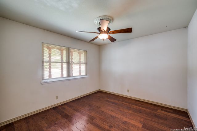 6410 Laurel Hill, San Antonio, TX 78229