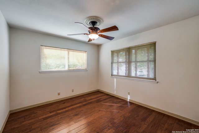 6410 Laurel Hill, San Antonio, TX 78229