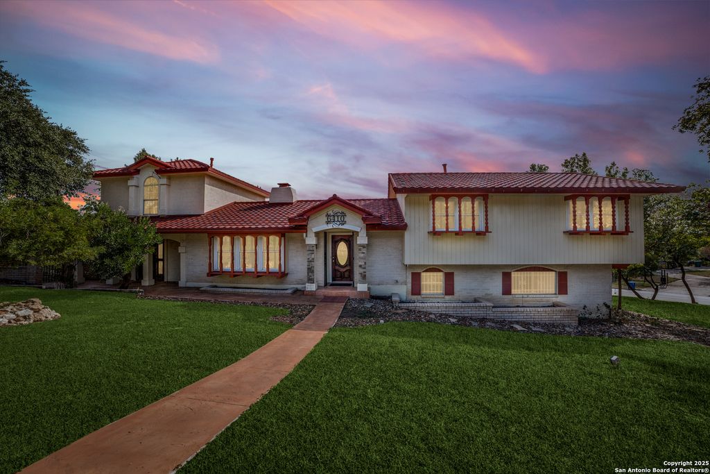 6410 Laurel Hill, San Antonio, TX 78229