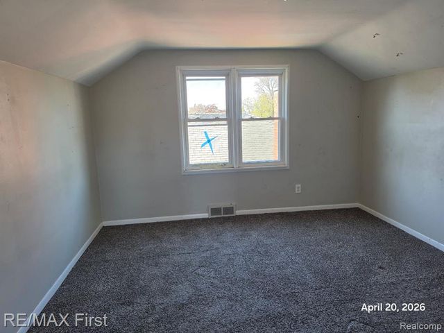24544 Phlox Avenue, Eastpointe, MI 48021