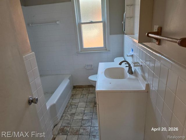 24544 Phlox Avenue, Eastpointe, MI 48021