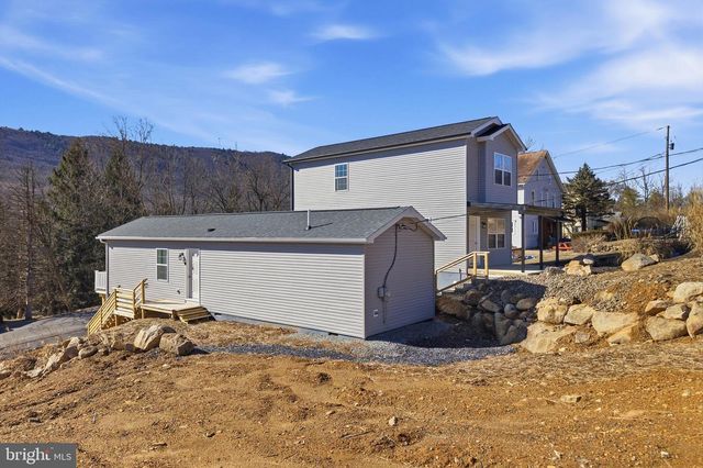 1021 PRINCETON AVE, Palmerton, PA 18071