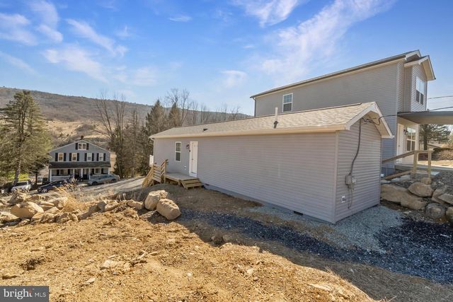 1021 PRINCETON AVE, Palmerton, PA 18071