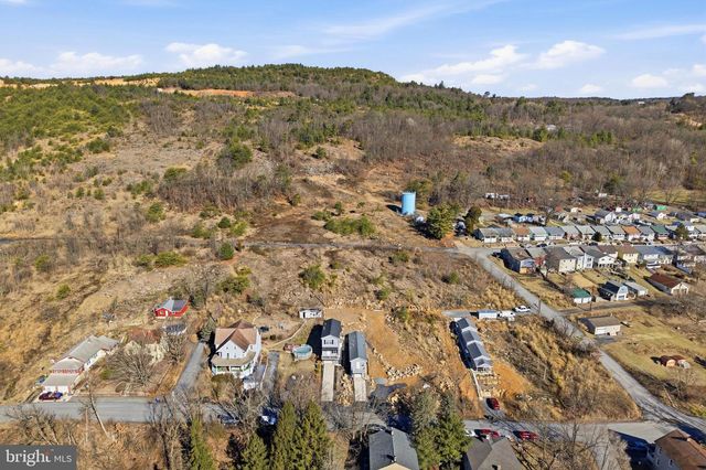 1021 PRINCETON AVE, Palmerton, PA 18071